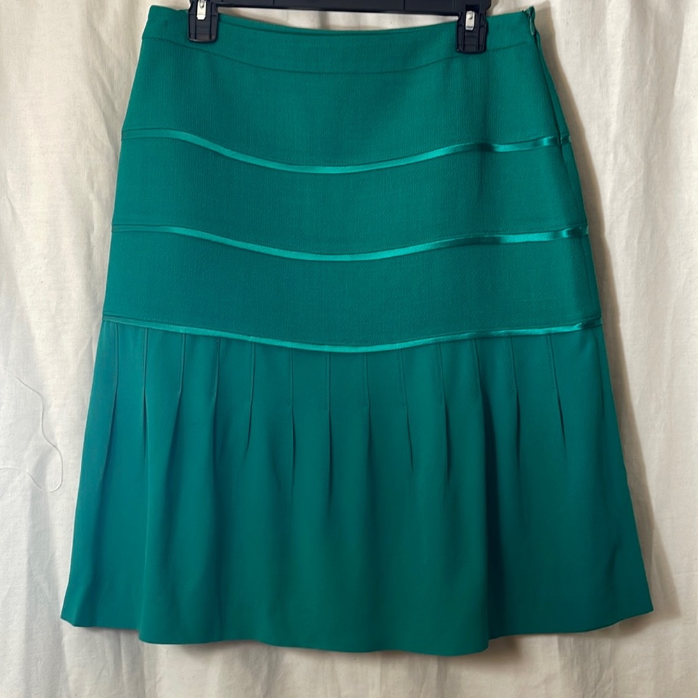 Vintage emerald green Luca Luca skirt size 44 virgin wool and silk